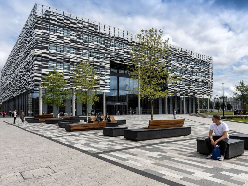 Manchester Metropolitan University 4